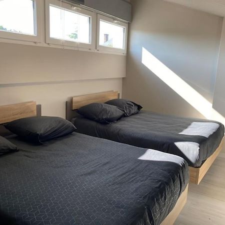Studio Duplex Meuble Avec Place De Parking Surgères Kültér fotó